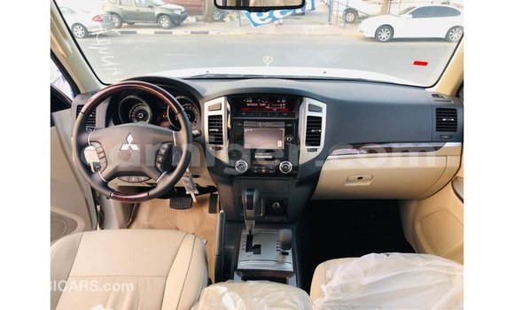 Buy Import Mitsubishi Pajero White Car in Import - Dubai in Agadez Buy Import Mitsubishi Pajero White Car in Import - Dubai in Agadez