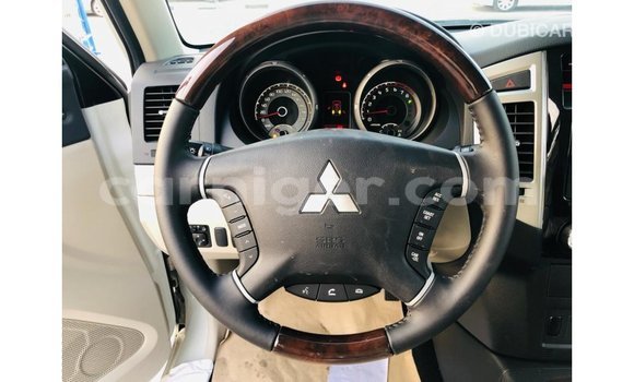 Buy Import Mitsubishi Pajero White Car in Import - Dubai in Agadez Buy Import Mitsubishi Pajero White Car in Import - Dubai in Agadez