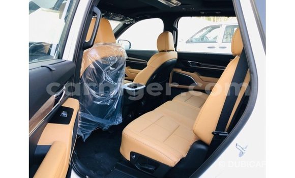 Buy Import Kia Carens White Car in Import - Dubai in Agadez Buy Import Kia Carens White Car in Import - Dubai in Agadez