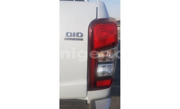 Buy Import Mitsubishi L200 White Car in Import - Dubai in Agadez Buy Import Mitsubishi L200 White Car in Import - Dubai in Agadez
