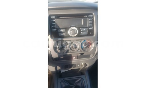 Buy Import Mitsubishi L200 White Car in Import - Dubai in Agadez Buy Import Mitsubishi L200 White Car in Import - Dubai in Agadez