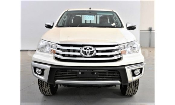 Buy Import Toyota Hilux White Car in Import - Dubai in Agadez Buy Import Toyota Hilux White Car in Import - Dubai in Agadez
