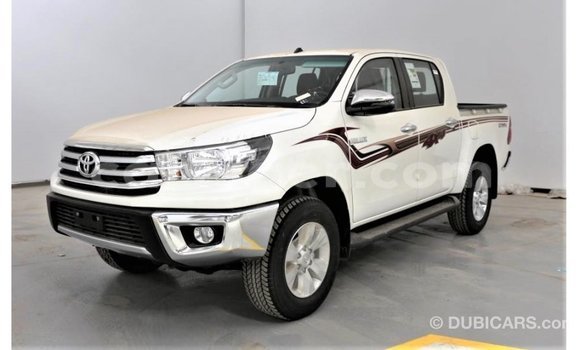 Buy Import Toyota Hilux White Car in Import - Dubai in Agadez Buy Import Toyota Hilux White Car in Import - Dubai in Agadez