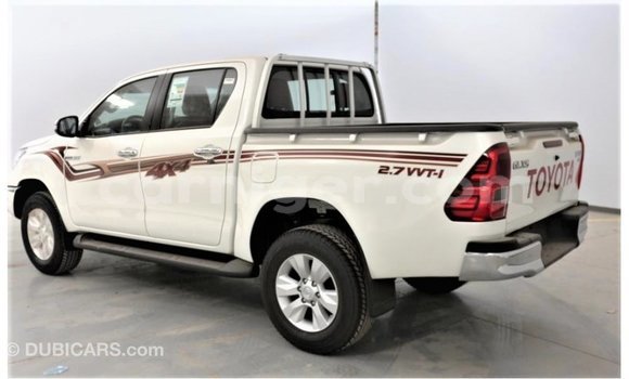 Buy Import Toyota Hilux White Car in Import - Dubai in Agadez Buy Import Toyota Hilux White Car in Import - Dubai in Agadez