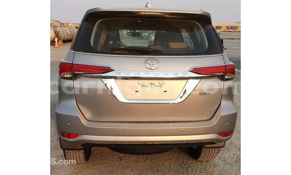 Buy Import Toyota Fortuner Other Car in Import - Dubai in Agadez Buy Import Toyota Fortuner Other Car in Import - Dubai in Agadez