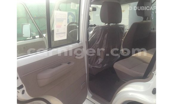 اشتري Imported Toyota Land Cruiser White شاحنة في Import - Dubai في أغاديز اشتري Imported Toyota Land Cruiser White شاحنة في Import - Dubai في أغاديز