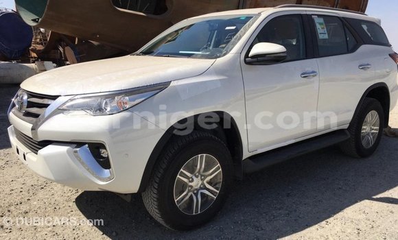 Buy Import Toyota Fortuner White Car in Import - Dubai in Agadez Buy Import Toyota Fortuner White Car in Import - Dubai in Agadez