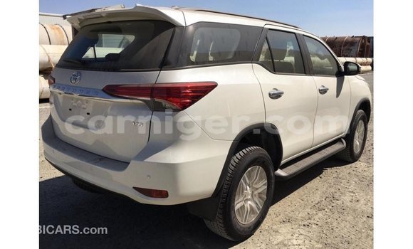Buy Import Toyota Fortuner White Car in Import - Dubai in Agadez Buy Import Toyota Fortuner White Car in Import - Dubai in Agadez