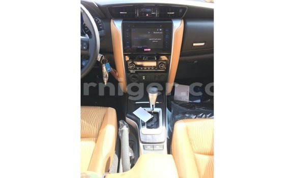 Buy Import Toyota Fortuner White Car in Import - Dubai in Agadez Buy Import Toyota Fortuner White Car in Import - Dubai in Agadez
