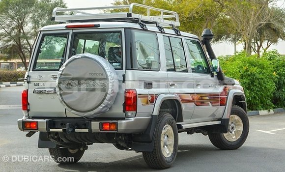 اشتري Imported Toyota Land Cruiser Other شاحنة في Import - Dubai في أغاديز اشتري Imported Toyota Land Cruiser Other شاحنة في Import - Dubai في أغاديز