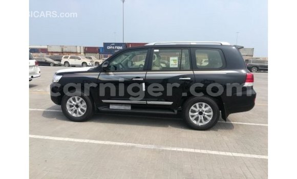 اشتري Imported Toyota Land Cruiser Black شاحنة في Import - Dubai في أغاديز اشتري Imported Toyota Land Cruiser Black شاحنة في Import - Dubai في أغاديز