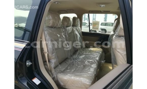 اشتري Imported Toyota Land Cruiser Black شاحنة في Import - Dubai في أغاديز اشتري Imported Toyota Land Cruiser Black شاحنة في Import - Dubai في أغاديز