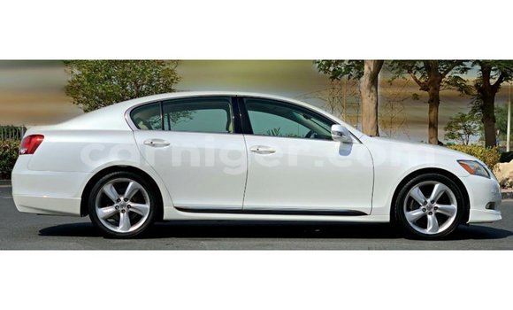 Sayi Imported Lexus GS White Mota in Import - Dubai a Agadez Sayi Imported Lexus GS White Mota in Import - Dubai a Agadez