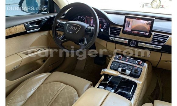Sayi Imported Audi A8 Blue Mota in Import - Dubai a Agadez Sayi Imported Audi A8 Blue Mota in Import - Dubai a Agadez