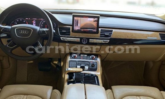 Sayi Imported Audi A8 Blue Mota in Import - Dubai a Agadez Sayi Imported Audi A8 Blue Mota in Import - Dubai a Agadez