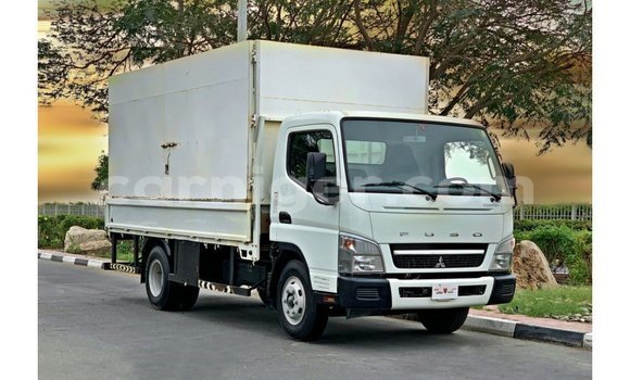 Buy Import Mitsubishi L400 White Truck in Import - Dubai in Agadez Buy Import Mitsubishi L400 White Truck in Import - Dubai in Agadez