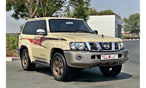 Sayi Imported Nissan Patrol Beige Mota in Import - Dubai a Agadez Sayi Imported Nissan Patrol Beige Mota in Import - Dubai a Agadez