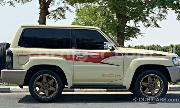 Sayi Imported Nissan Patrol Beige Mota in Import - Dubai a Agadez Sayi Imported Nissan Patrol Beige Mota in Import - Dubai a Agadez