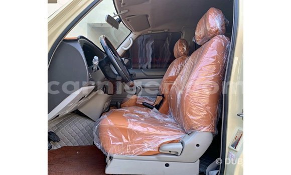 Sayi Imported Nissan Patrol Beige Mota in Import - Dubai a Agadez Sayi Imported Nissan Patrol Beige Mota in Import - Dubai a Agadez