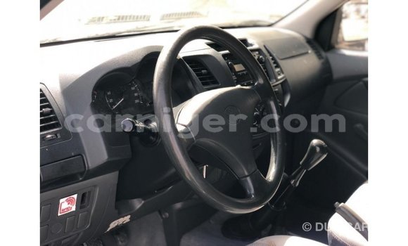 Sayi Imported Toyota Hilux White Mota in Import - Dubai a Agadez Sayi Imported Toyota Hilux White Mota in Import - Dubai a Agadez
