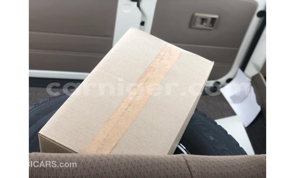 اشتري Imported Toyota Land Cruiser Other شاحنة في Import - Dubai في أغاديز اشتري Imported Toyota Land Cruiser Other شاحنة في Import - Dubai في أغاديز