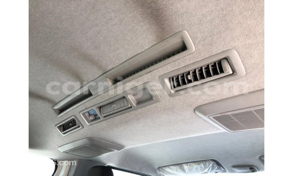 Buy Import Toyota Hiace White Car in Import - Dubai in Agadez Buy Import Toyota Hiace White Car in Import - Dubai in Agadez