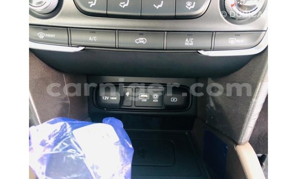 Sayi Imported Hyundai Santa Fe Blue Mota in Import - Dubai a Agadez Sayi Imported Hyundai Santa Fe Blue Mota in Import - Dubai a Agadez