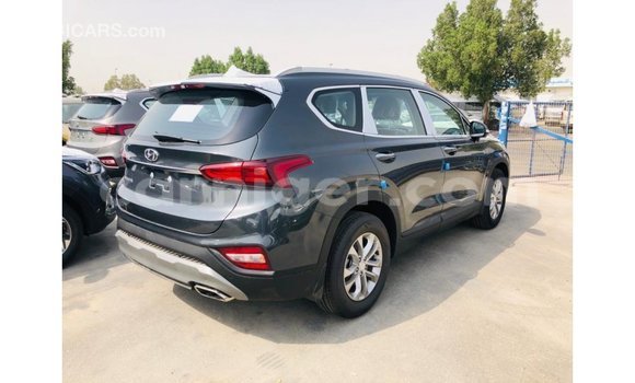 Sayi Imported Hyundai Santa Fe Green Mota in Import - Dubai a Agadez Sayi Imported Hyundai Santa Fe Green Mota in Import - Dubai a Agadez
