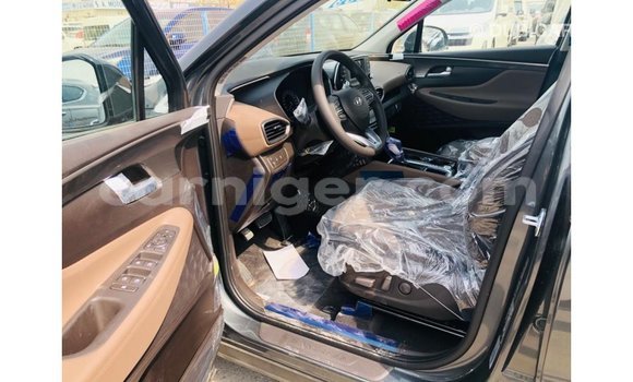Sayi Imported Hyundai Santa Fe Green Mota in Import - Dubai a Agadez Sayi Imported Hyundai Santa Fe Green Mota in Import - Dubai a Agadez