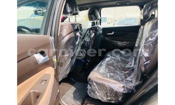 Sayi Imported Hyundai Santa Fe Green Mota in Import - Dubai a Agadez Sayi Imported Hyundai Santa Fe Green Mota in Import - Dubai a Agadez