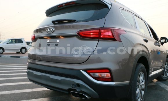 Sayi Imported Hyundai Santa Fe Brown Mota in Import - Dubai a Agadez Sayi Imported Hyundai Santa Fe Brown Mota in Import - Dubai a Agadez