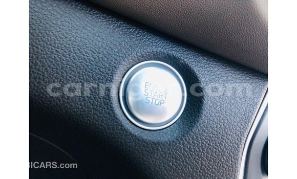 Sayi Imported Hyundai Santa Fe White Mota in Import - Dubai a Agadez Sayi Imported Hyundai Santa Fe White Mota in Import - Dubai a Agadez