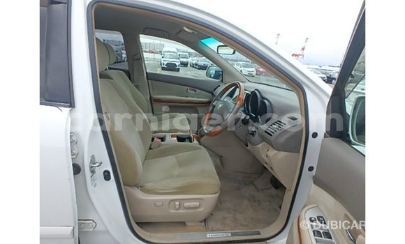 Buy Import Toyota Harrier White Car in Import - Dubai in Agadez Buy Import Toyota Harrier White Car in Import - Dubai in Agadez