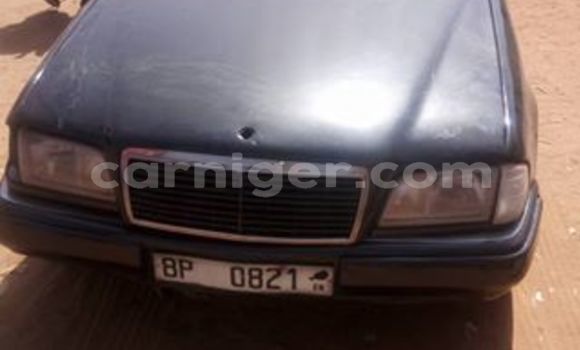 Acheter Occasion Voiture Mercedes Benz C-Class Noir à Agadez au Agadez Acheter Occasion Voiture Mercedes Benz C-Class Noir à Agadez au Agadez