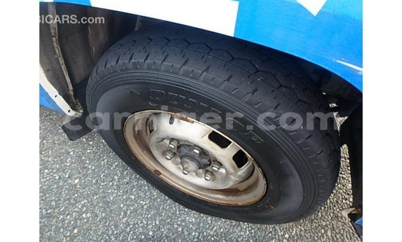 Buy Import Nissan Caravan White Car in Import - Dubai in Agadez Buy Import Nissan Caravan White Car in Import - Dubai in Agadez