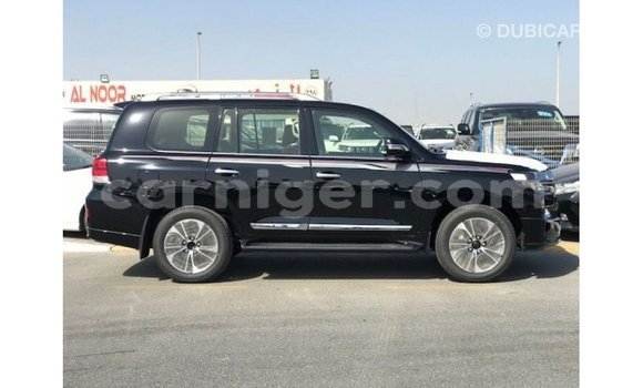 اشتري Imported Toyota Land Cruiser Black شاحنة في Import - Dubai في أغاديز اشتري Imported Toyota Land Cruiser Black شاحنة في Import - Dubai في أغاديز