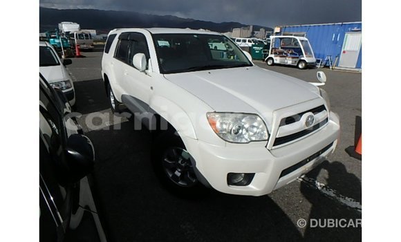 Buy Import Toyota Hilux White Car in Import - Dubai in Agadez Buy Import Toyota Hilux White Car in Import - Dubai in Agadez