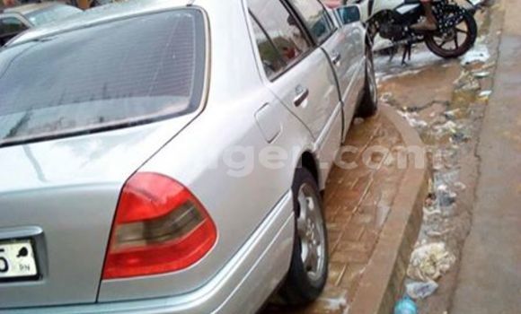 Buy Used Mercedes‒Benz C–Class Silver Car in Niamey in Niamey Buy Used Mercedes‒Benz C–Class Silver Car in Niamey in Niamey
