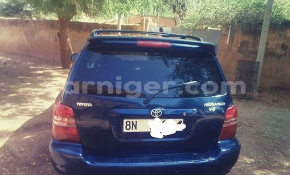 Acheter Occasion Voiture Toyota Highlander Bleu à Niamey au Niamey Acheter Occasion Voiture Toyota Highlander Bleu à Niamey au Niamey