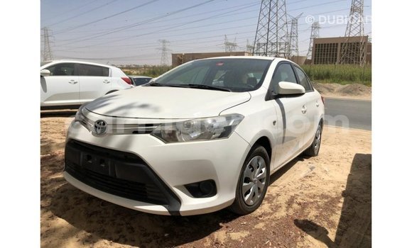 Sayi Imported Toyota Yaris White Mota in Import - Dubai a Agadez Sayi Imported Toyota Yaris White Mota in Import - Dubai a Agadez