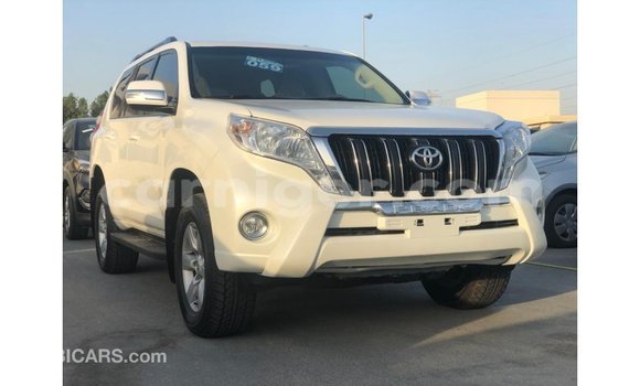 Sayi Imported Toyota Prado White Mota in Import - Dubai a Agadez Sayi Imported Toyota Prado White Mota in Import - Dubai a Agadez