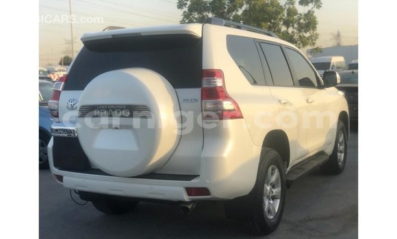 Sayi Imported Toyota Prado White Mota in Import - Dubai a Agadez Sayi Imported Toyota Prado White Mota in Import - Dubai a Agadez
