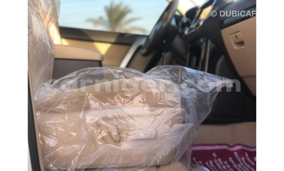 Sayi Imported Toyota Prado White Mota in Import - Dubai a Agadez Sayi Imported Toyota Prado White Mota in Import - Dubai a Agadez