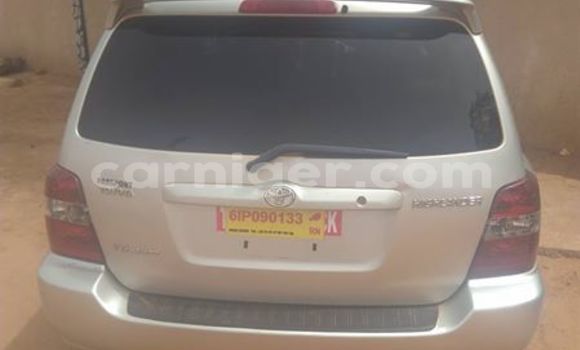 Acheter Occasion Voiture Toyota Highlander Gris à Niamey au Niamey Acheter Occasion Voiture Toyota Highlander Gris à Niamey au Niamey