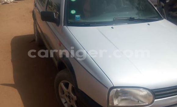 Sayi Na hannu Volkswagen Golf Silver Mota in Zinder a Zinder Sayi Na hannu Volkswagen Golf Silver Mota in Zinder a Zinder