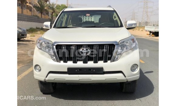 Sayi Imported Toyota Prado White Mota in Import - Dubai a Agadez Sayi Imported Toyota Prado White Mota in Import - Dubai a Agadez