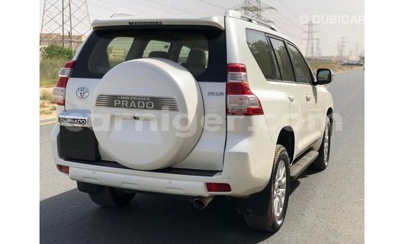 Sayi Imported Toyota Prado White Mota in Import - Dubai a Agadez Sayi Imported Toyota Prado White Mota in Import - Dubai a Agadez