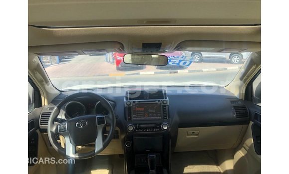 Sayi Imported Toyota Prado White Mota in Import - Dubai a Agadez Sayi Imported Toyota Prado White Mota in Import - Dubai a Agadez
