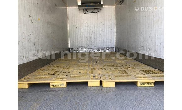 Sayi Imported Mitsubishi i White Mota in Import - Dubai a Agadez Sayi Imported Mitsubishi i White Mota in Import - Dubai a Agadez