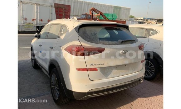 Buy Import Hyundai Tucson White Car in Import - Dubai in Agadez Buy Import Hyundai Tucson White Car in Import - Dubai in Agadez